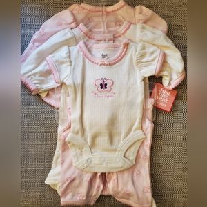 Adorable Carter's 5 peice preemie set!